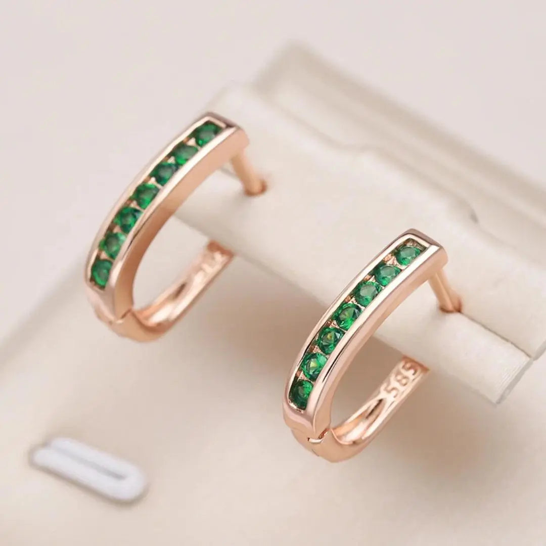 Vivienne – Elegant Emerald Diamond Gold Earrings