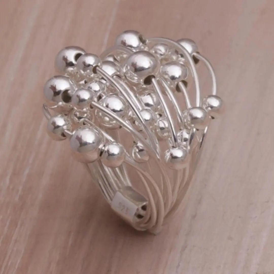 Belvina – Vintage Silver Bud Ring