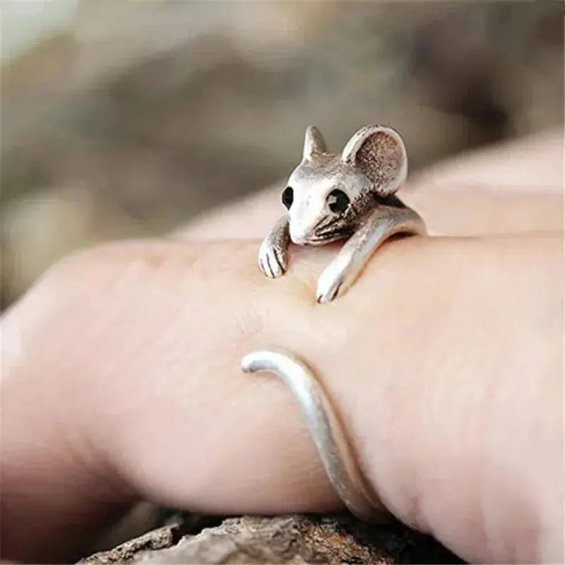 Aurélien – Stylish Vintage Silver Mouse Ring