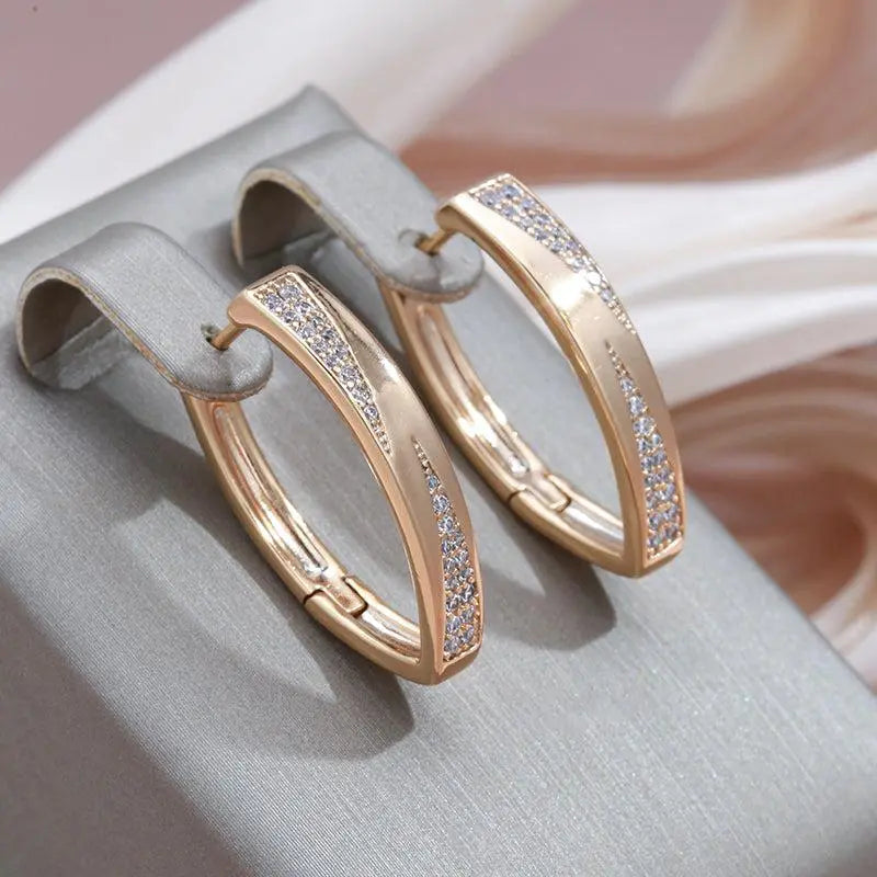 Melisande – Exquisite Gold & Diamond Earrings