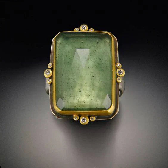 Zephyra – Refined Vintage Green Glass Gold Ring
